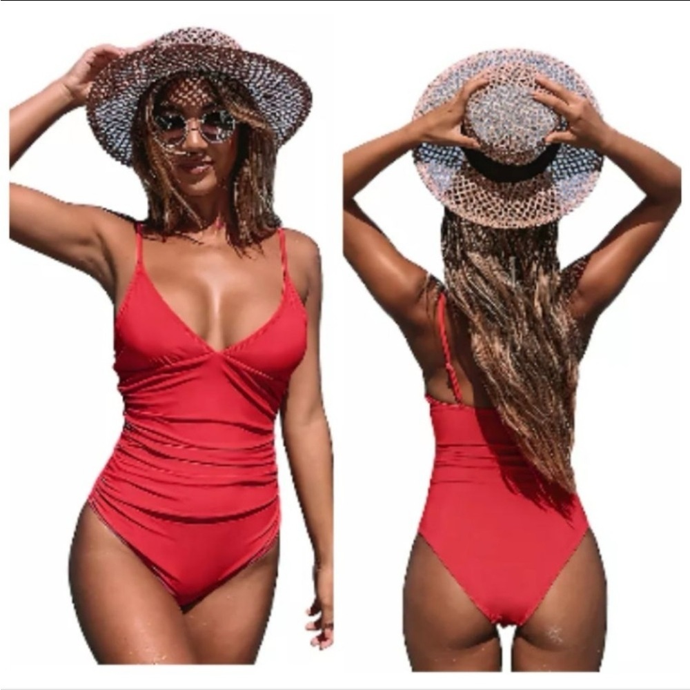 CUPSHE Women's One Piece Swimsuit Tummy Control V Neck Bathing Suits. 
Size S